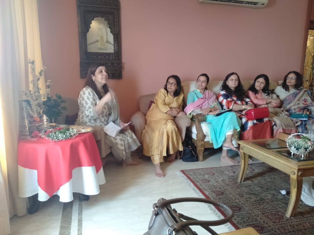 Guru Smaran Saptah was held at Smt. Bina Kejriwal's house