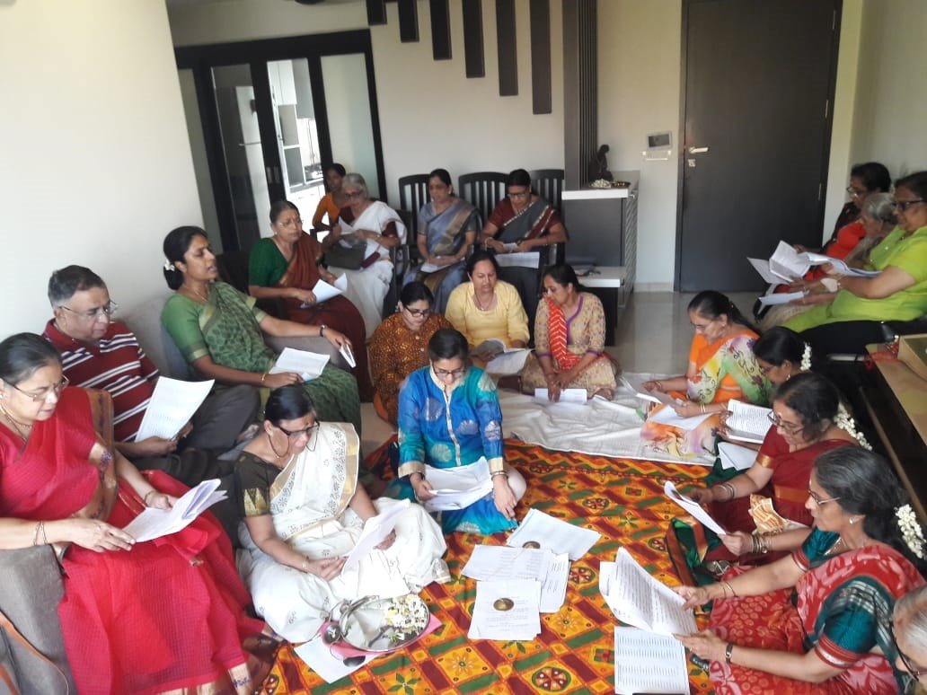 Hanuman Chalisa Chanting by Devi Group Chembur