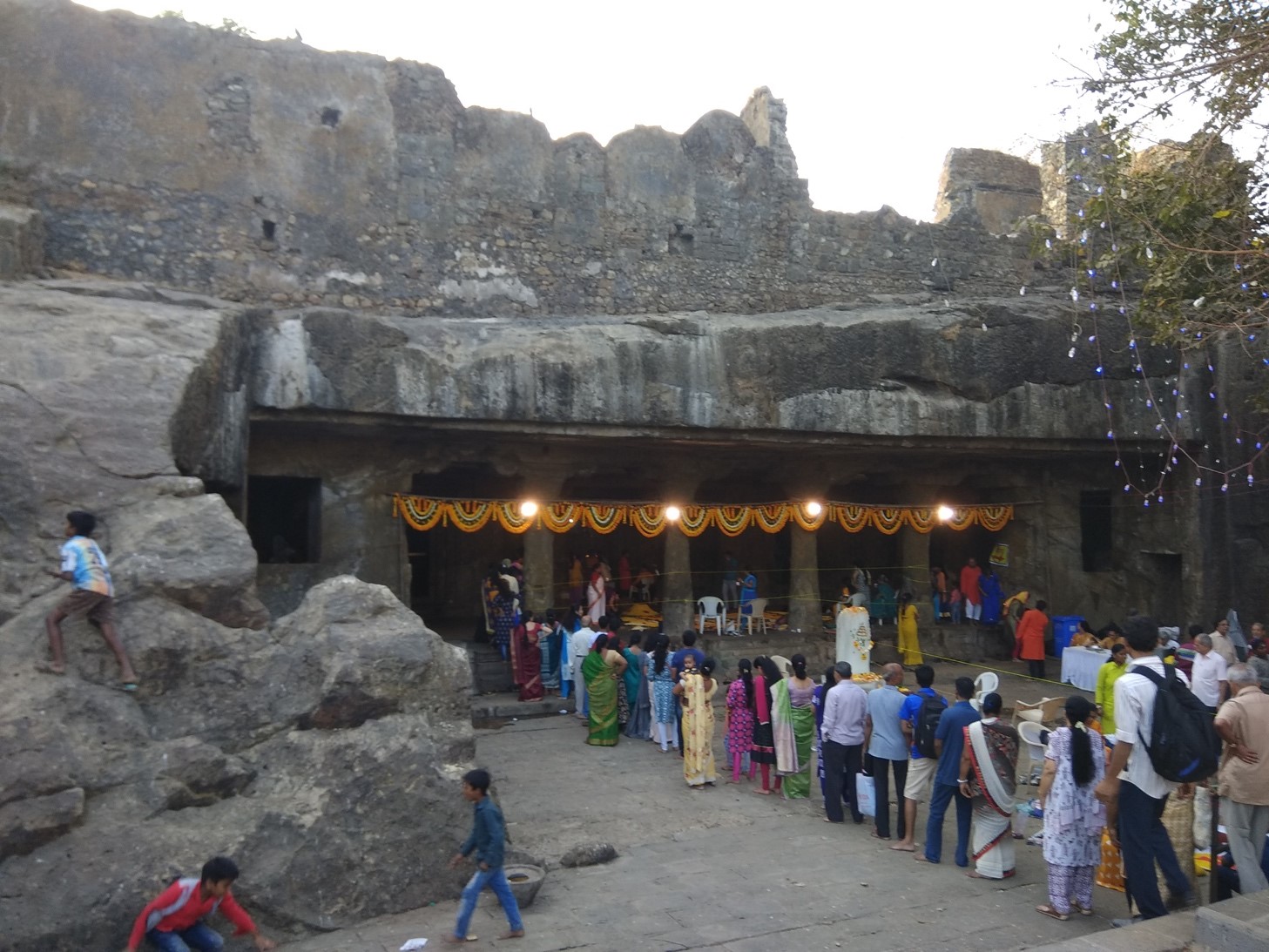 Mahashivaratri Mahotsav at Mandapeshwar Caves Borivali West