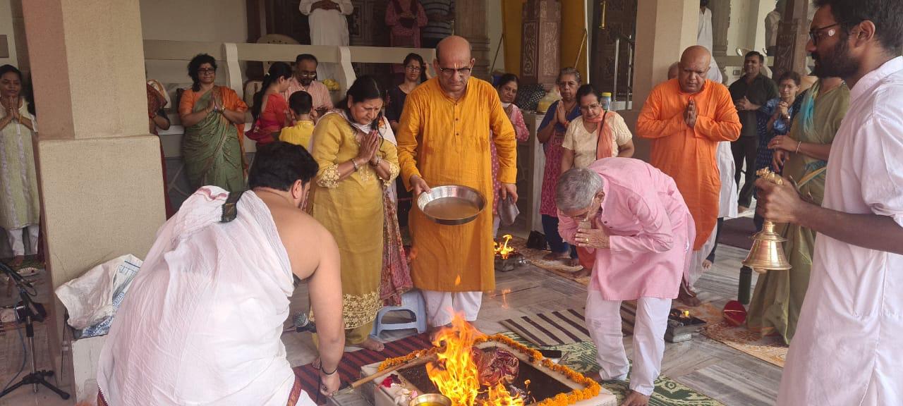 pics of Hanuman Chalisa Japa & Havan 2025