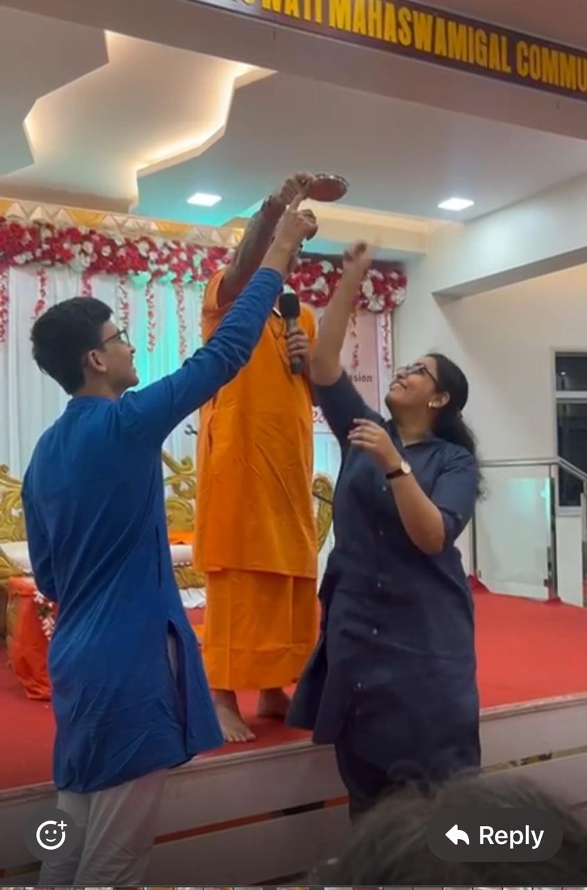 twin Jnana Yagnas