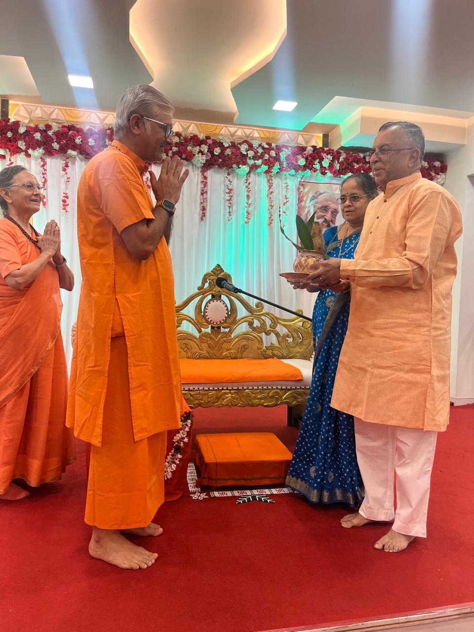 twin Jnana Yagnas